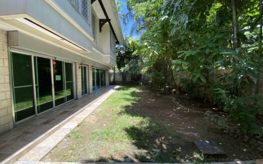 VERY WELL MAINTAINED House & lot for Sale, Valle Verde 6